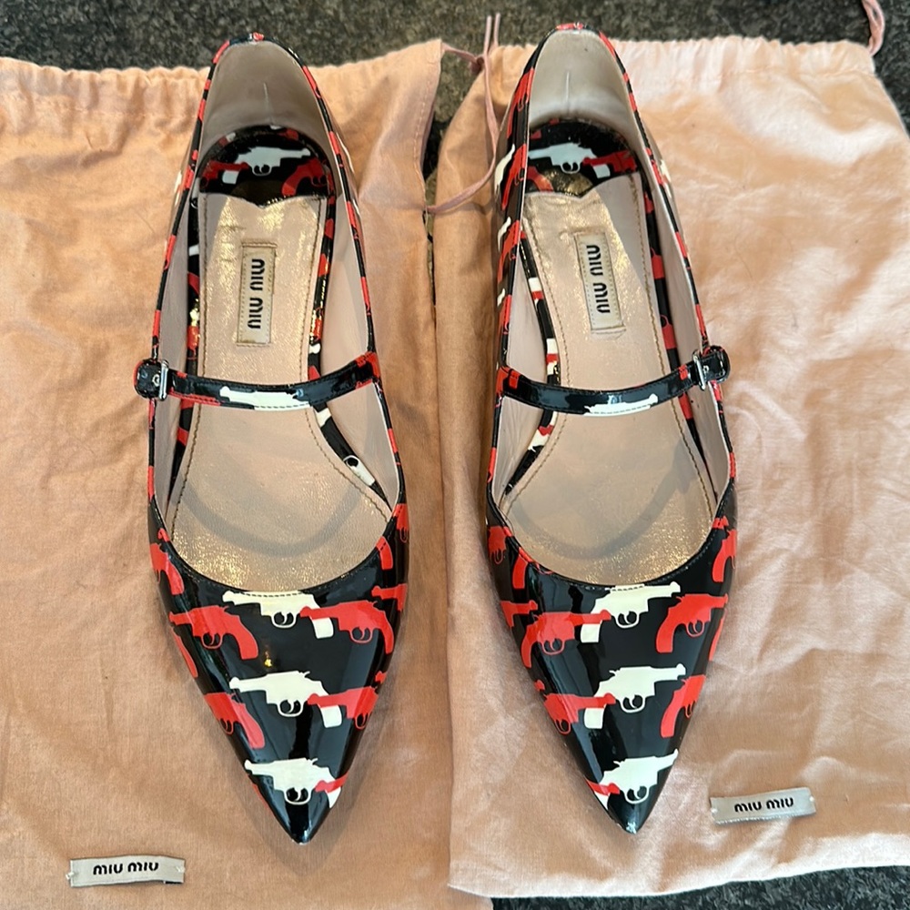 Miu Miu “Pistol” Mary Jane